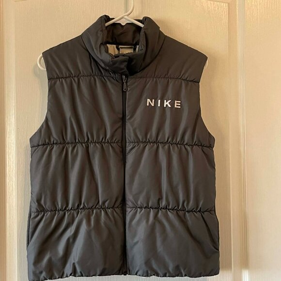 Vintage Nike Grey Puffer Vest Women's size Small (4-6) - Picture 1 of 7